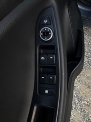 Hyundai i 20 2015-thumb-22