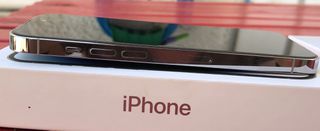 Iphone 14 pro-thumb-1