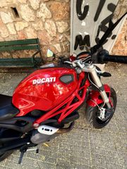 Ducati Monster 696 2009-thumb-2