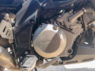 Suzuki V-Strom 1000 2008-thumb-2