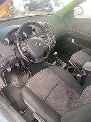 Kia Ceed / cee'd 2009-thumb-4