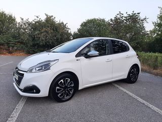 Peugeot 208 2016 1,2 / 82 hp - NAVI-CAMERA-CRUISE - BOOK SERVICE-thumb-3