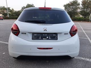 Peugeot 208 2016 1,2 / 82 hp - NAVI-CAMERA-CRUISE - BOOK SERVICE-thumb-6