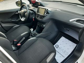 Peugeot 208 2016 1,2 / 82 hp - NAVI-CAMERA-CRUISE - BOOK SERVICE-thumb-14