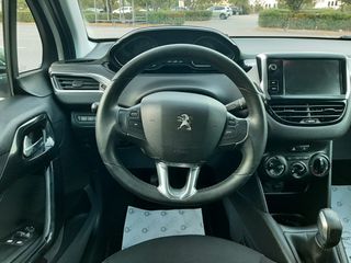 Peugeot 208 2016 1,2 / 82 hp - NAVI-CAMERA-CRUISE - BOOK SERVICE-thumb-22