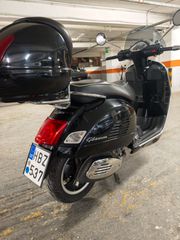 Piaggio GTS 300 2012-thumb-4