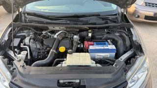 Nissan Pulsar 2015-thumb-29