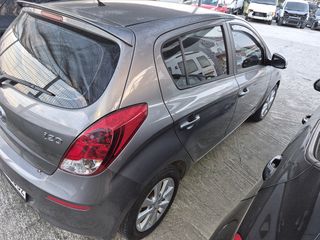 Hyundai i 20 2014-thumb-2