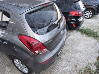 Hyundai i 20 2014-thumb-3
