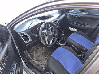 Hyundai i 20 2014-thumb-4