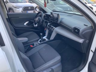 Toyota Yaris Cross 2022 ACTIVE PLUS-thumb-18