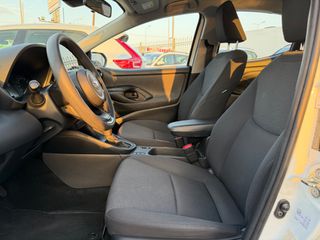 Toyota Yaris 2021 HYBRID AUTO ΕΛΛΗΝΙΚΟ 0€ ΤΕΛΗ ΜΕ ΑΠΟΣΥΡΣΗ ΕΩΣ -€1.500-thumb-3