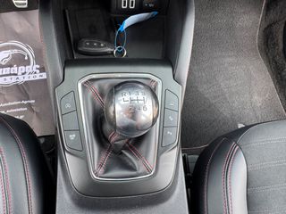 Ford Kuga 2021 2.0 EcoBlue Hybrid ST-Line X-thumb-33