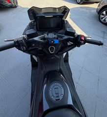 Yamaha T-MAX 560 2023 TECH MAX-thumb-7