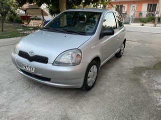 Toyota Yaris 2004