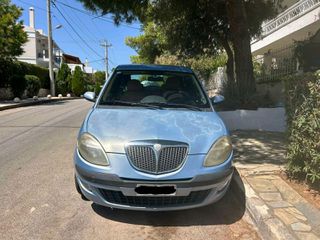 Lancia Ypsilon 2004