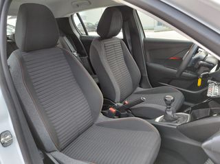 Peugeot 208 2021-thumb-21