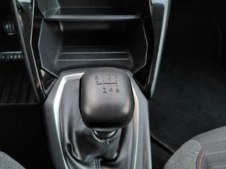 Peugeot 208 2021-thumb-26