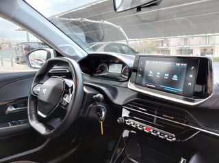 Peugeot 208 2021-thumb-27