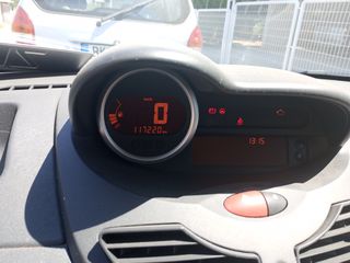 Renault 2012 TWINGO-thumb-6