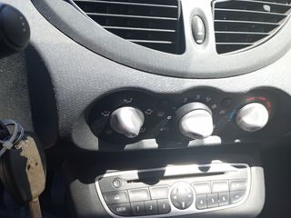 Renault 2012 TWINGO-thumb-7