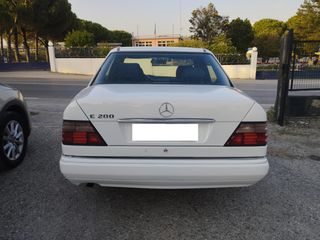 Mercedes-Benz E 200 1995 Facelift, 136PS, Clima, Ελληνικό, Άριστο!-thumb-6