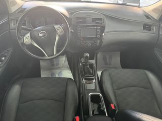 Nissan Pulsar 2016-thumb-11