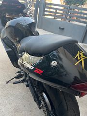 Suzuki Hayabusa 2001-thumb-4