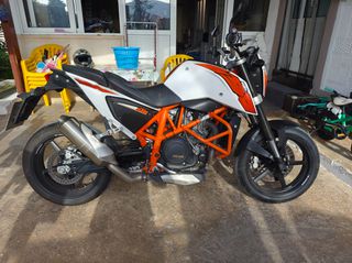 KTM 690 Duke 2013-thumb-8