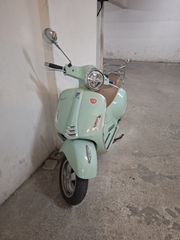 Vespa GTS 300 2021-thumb-1