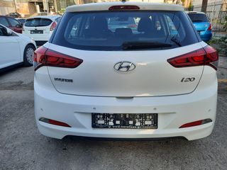 Hyundai i 20 2015 * 1.2 TREND* 117000km* FULL EXTRA*-thumb-1