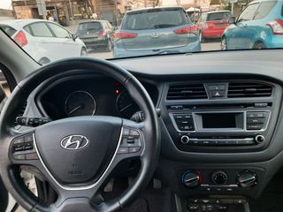 Hyundai i 20 2015 * 1.2 TREND* 117000km* FULL EXTRA*-thumb-7