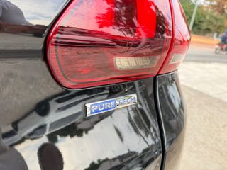 Peugeot 2008 2017 1.2 PURETECH 110 ALLURE PANORAMICParktronic/Park-Assist/Navi-thumb-78