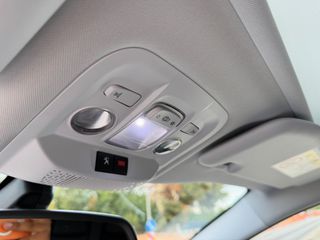 Peugeot 2008 2017 1.2 PURETECH 110 ALLURE PANORAMICParktronic/Park-Assist/Navi-thumb-86