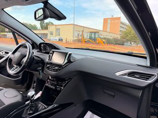 Peugeot 2008 2017 1.2 PURETECH 110 ALLURE PANORAMICParktronic/Park-Assist/Navi-thumb-46