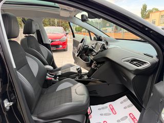 Peugeot 2008 2017 1.2 PURETECH 110 ALLURE PANORAMICParktronic/Park-Assist/Navi-thumb-48