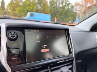 Peugeot 2008 2017 1.2 PURETECH 110 ALLURE PANORAMICParktronic/Park-Assist/Navi-thumb-53