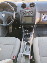 Volkswagen Caddy Maxi 2008-thumb-12