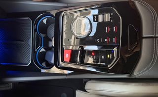 Bmw M5 2024 M5-thumb-16