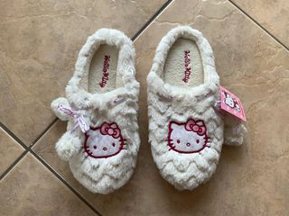 Παντόφλες με σχέδιο Hello Kitty-thumb-1
