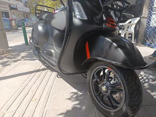 Piaggio Vespa GTS 300 2024-thumb-7