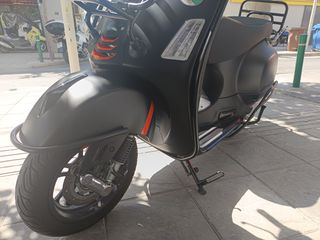 Piaggio Vespa GTS 300 2024-thumb-9