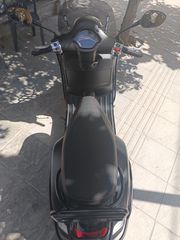 Piaggio Vespa GTS 300 2024-thumb-11