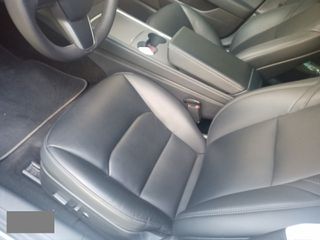 Tesla Model 3 2021-thumb-6