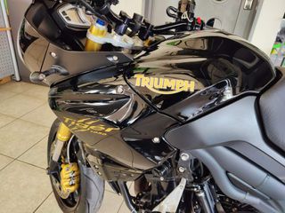 Triumph Tiger 1050 2012-thumb-6