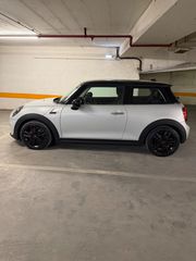 Mini Cooper D 2018-thumb-17