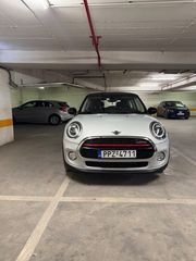 Mini Cooper D 2018-thumb-19