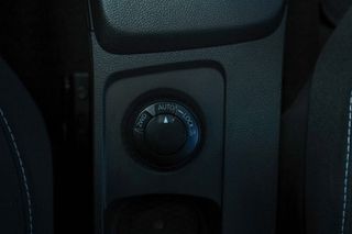 Dacia Duster 2023 1.5 Blue dCi 115hp JOURNEY (4x4)-thumb-4