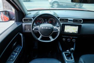 Dacia Duster 2023 1.5 Blue dCi 115hp JOURNEY (4x4)-thumb-17
