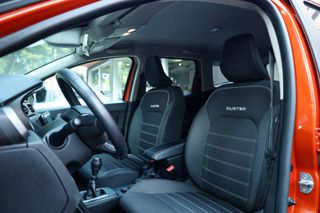 Dacia Duster 2023 1.5 Blue dCi 115hp JOURNEY (4x4)-thumb-14
